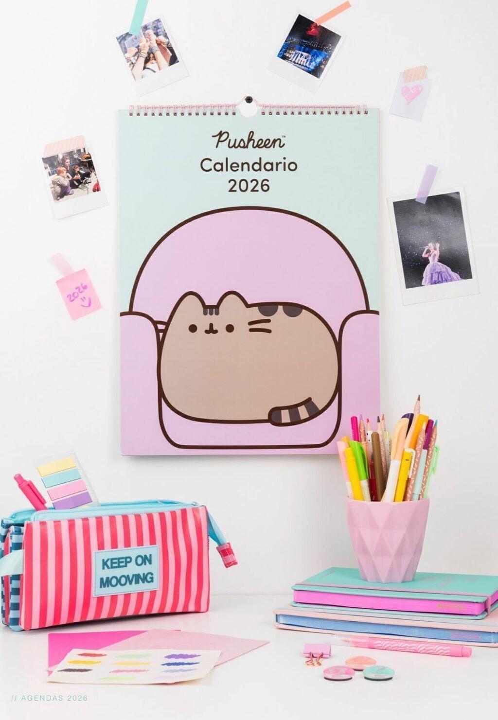 CALENDARIO MOOVING 2026 PUSHEEN 30 X 40 CM. (1419207)